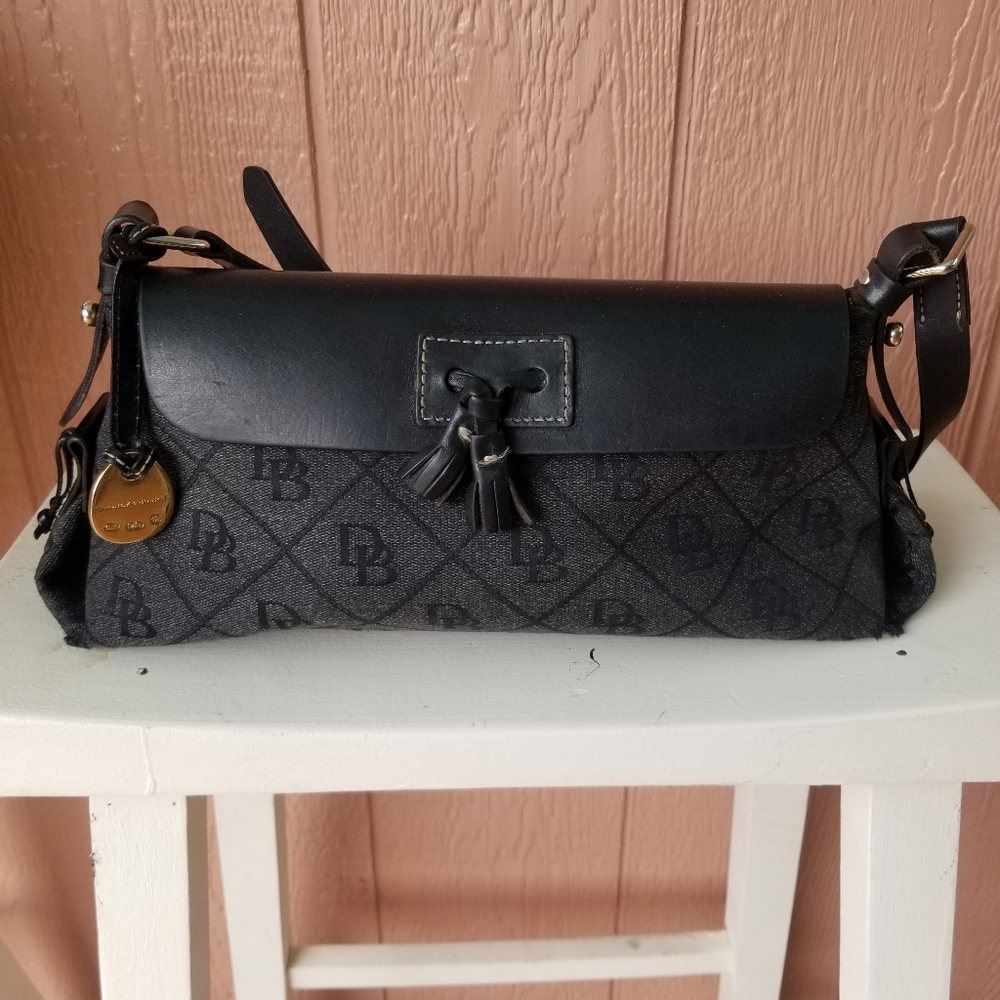 Dooney & Bourke